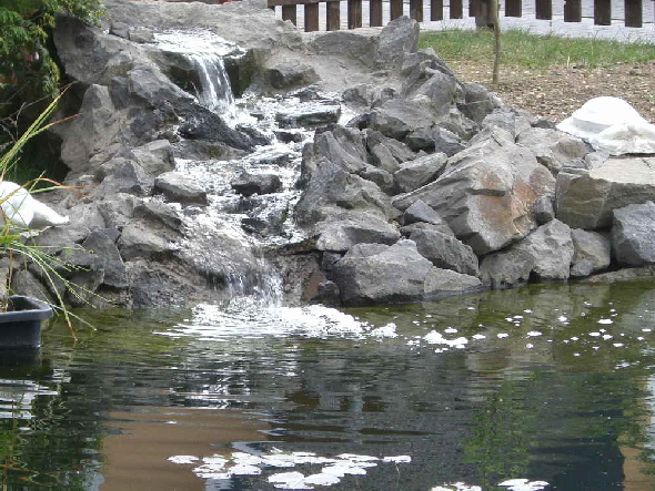 Wasserfall-Basaltsteine Gartenteich